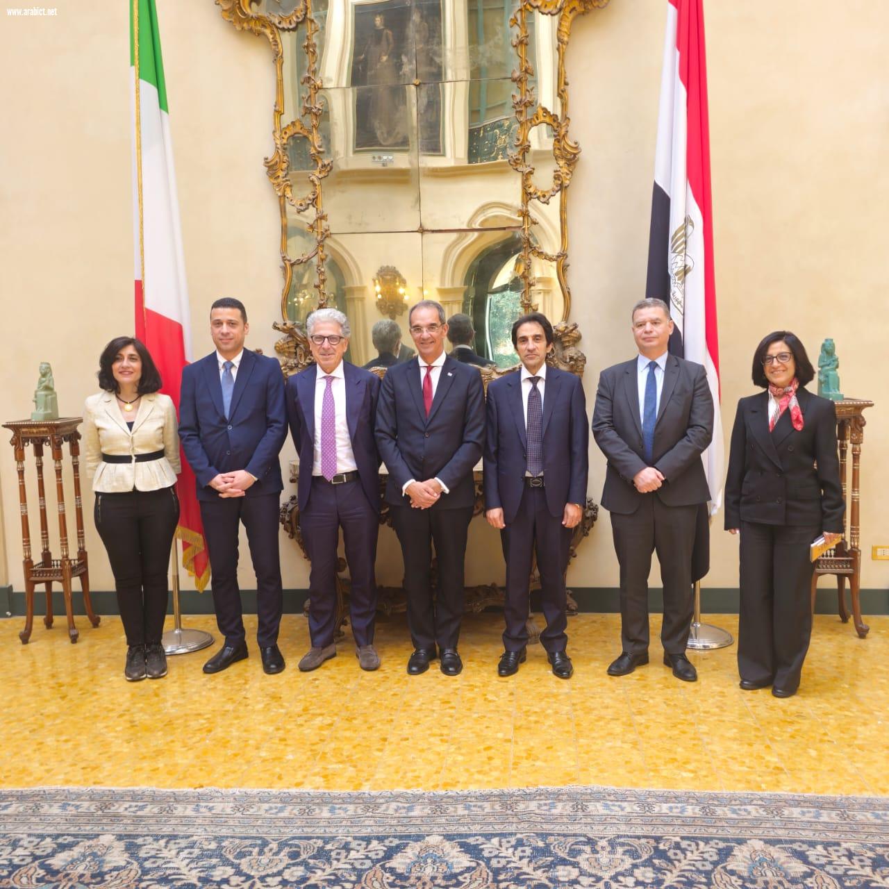 وزير الاتصالات وتكنولوجيا المعلومات يبحث فى روما مع مسئولى كبرى شركات التكنولوجيا العالمية فرص زيادة استثماراتها فى مصر