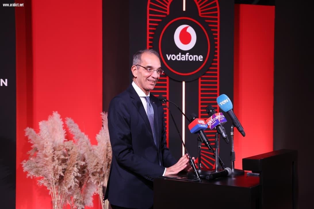 وزيرا الاتصالات  والسياحة  يشهدان توقيع اتفاقية بين شركتى ليجاسى للتنمية وفودافون   لتشغيل الخدمات بالمتحف المصرى الكبير